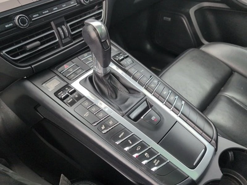 2021 Porsche Macan GTS - Image 14 of 20
