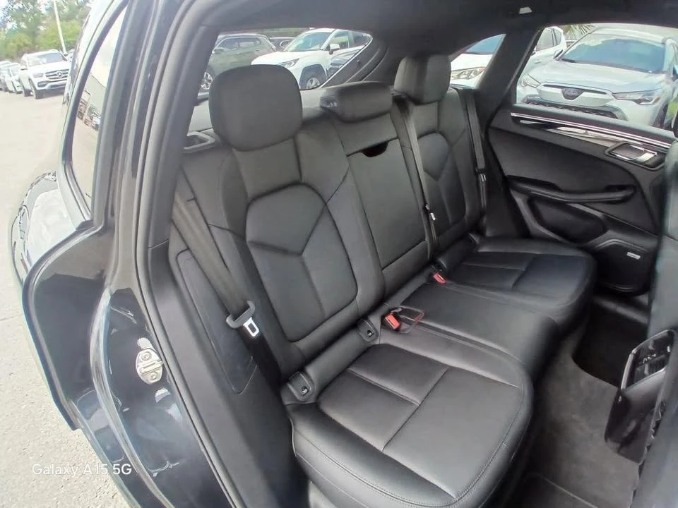 2021 Porsche Macan - Image 16 of 20