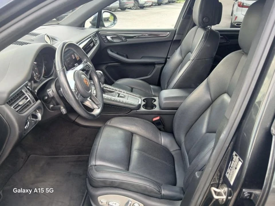 2021 Porsche Macan - Image 9 of 20