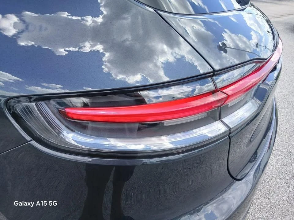 2021 Porsche Macan - Image 14 of 20