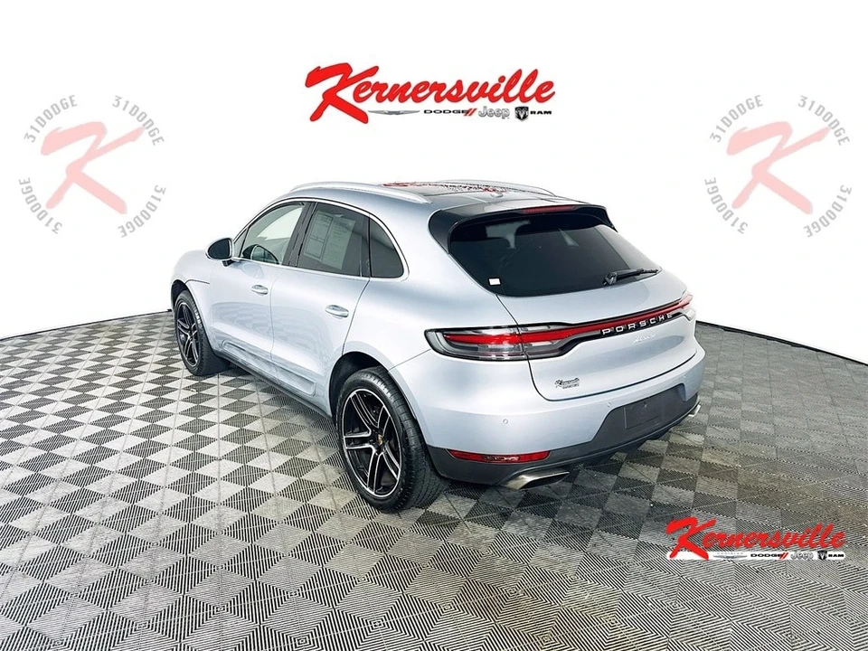 2021 Porsche Macan - Image 5 of 12