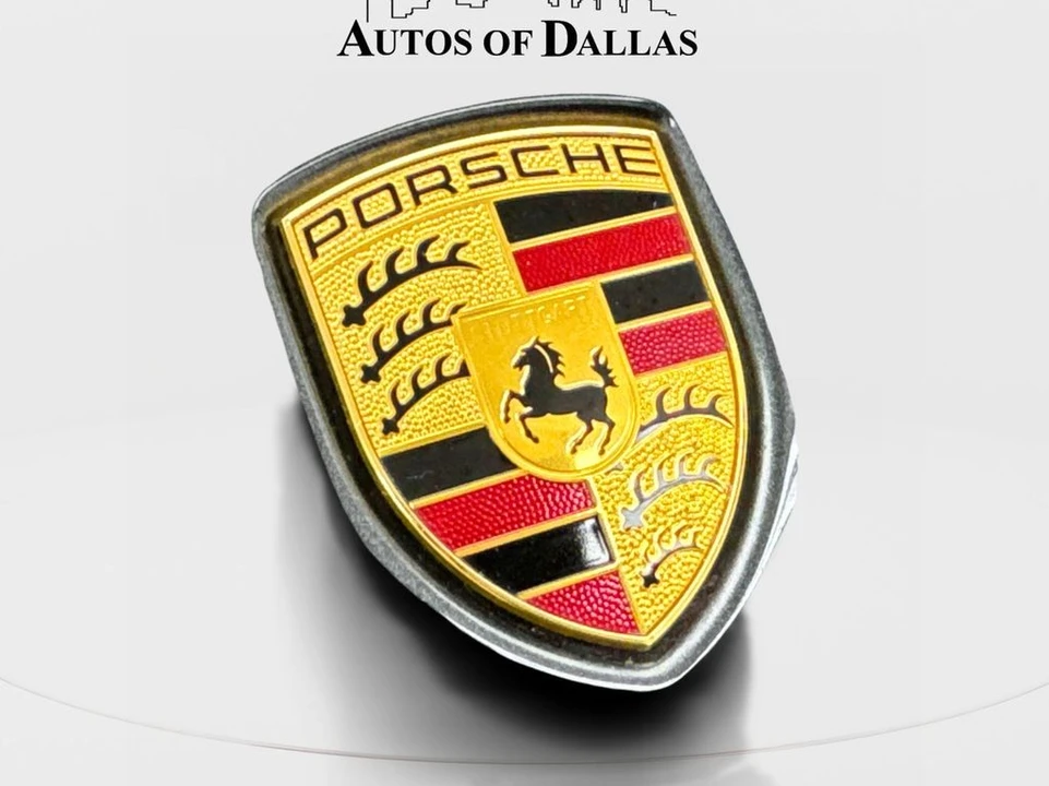 2021 Porsche Macan - Image 23 of 31