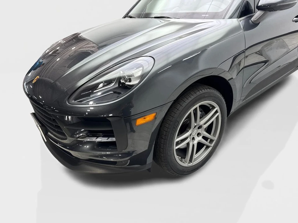2021 Porsche Macan - Image 18 of 31