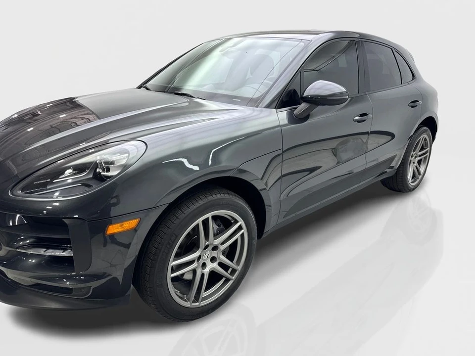2021 Porsche Macan - Image 11 of 31