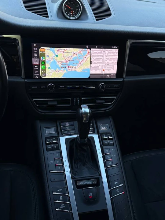 2021 Porsche Macan - Image 5 of 18