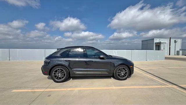 2021 Porsche Macan