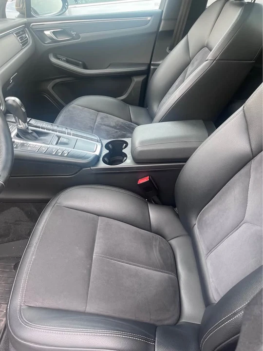 2021 Porsche Macan - Image 8 of 11