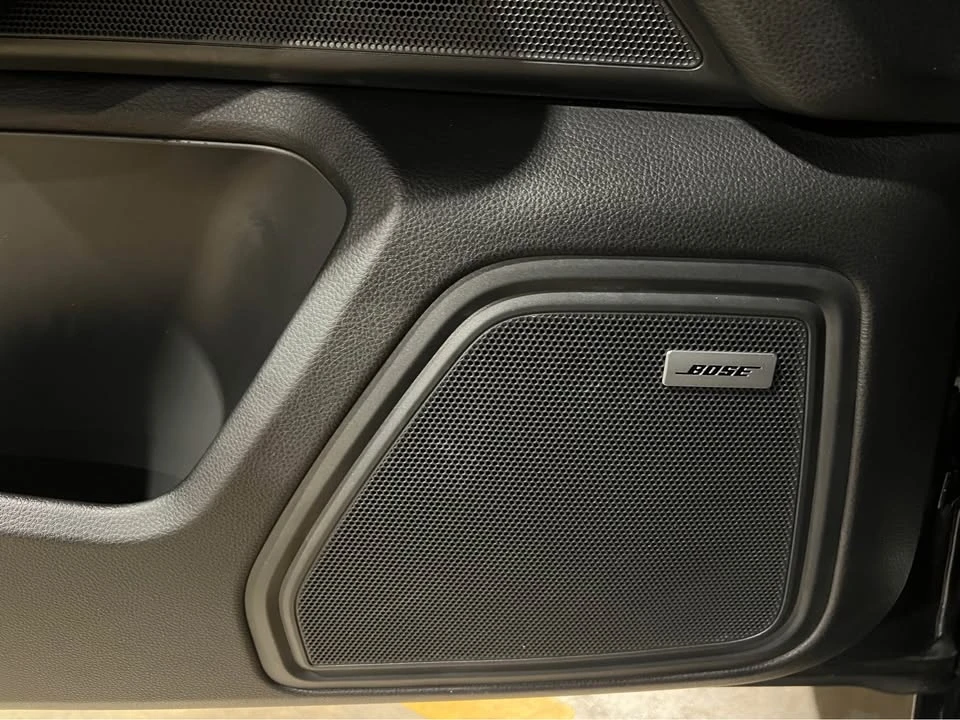 2021 Porsche Macan - Image 15 of 20