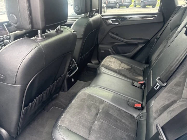 2021 Porsche Macan - Image 16 of 16