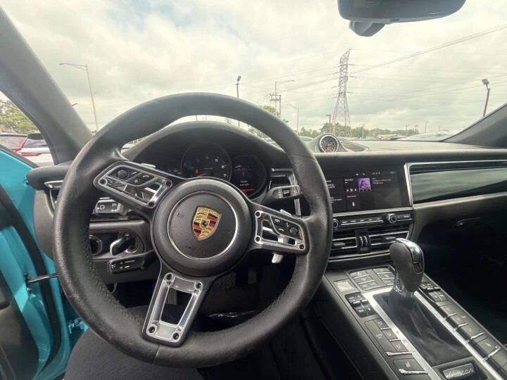 2021 Porsche Macan - Image 10 of 16