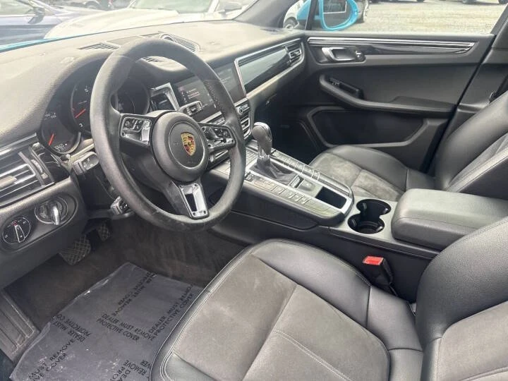 2021 Porsche Macan - Image 9 of 16