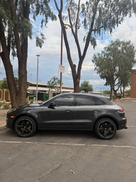 2021 Porsche Macan - Image 2 of 8