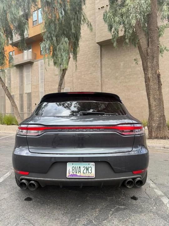 2021 Porsche Macan - Image 4 of 8
