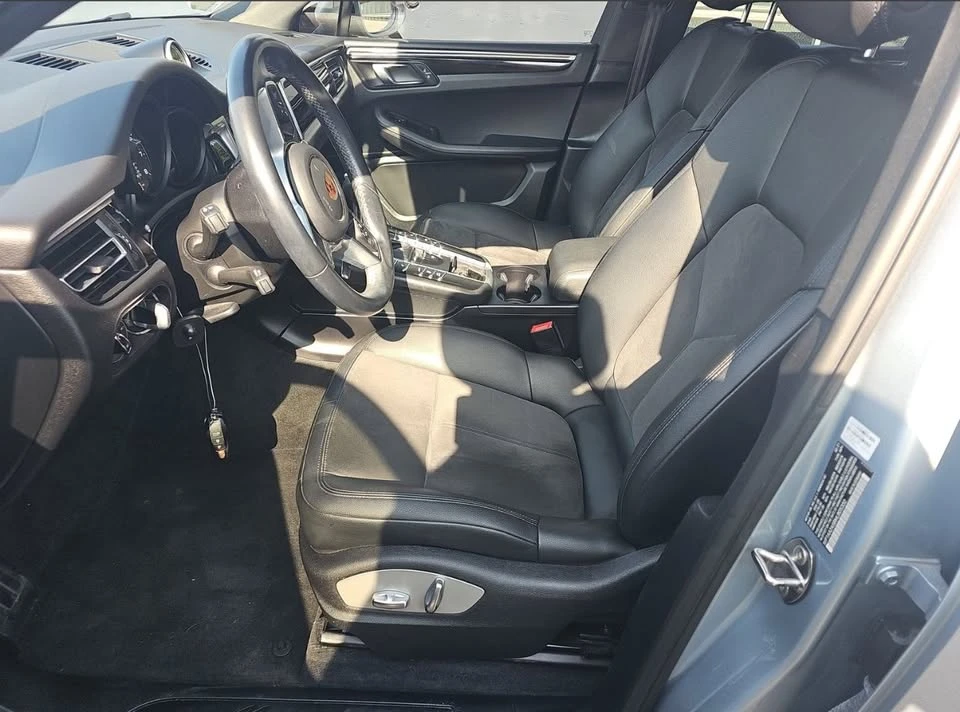 2021 Porsche Macan - Image 6 of 7