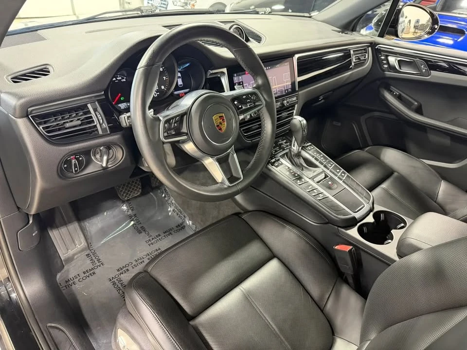 2021 Porsche Macan - Image 13 of 15