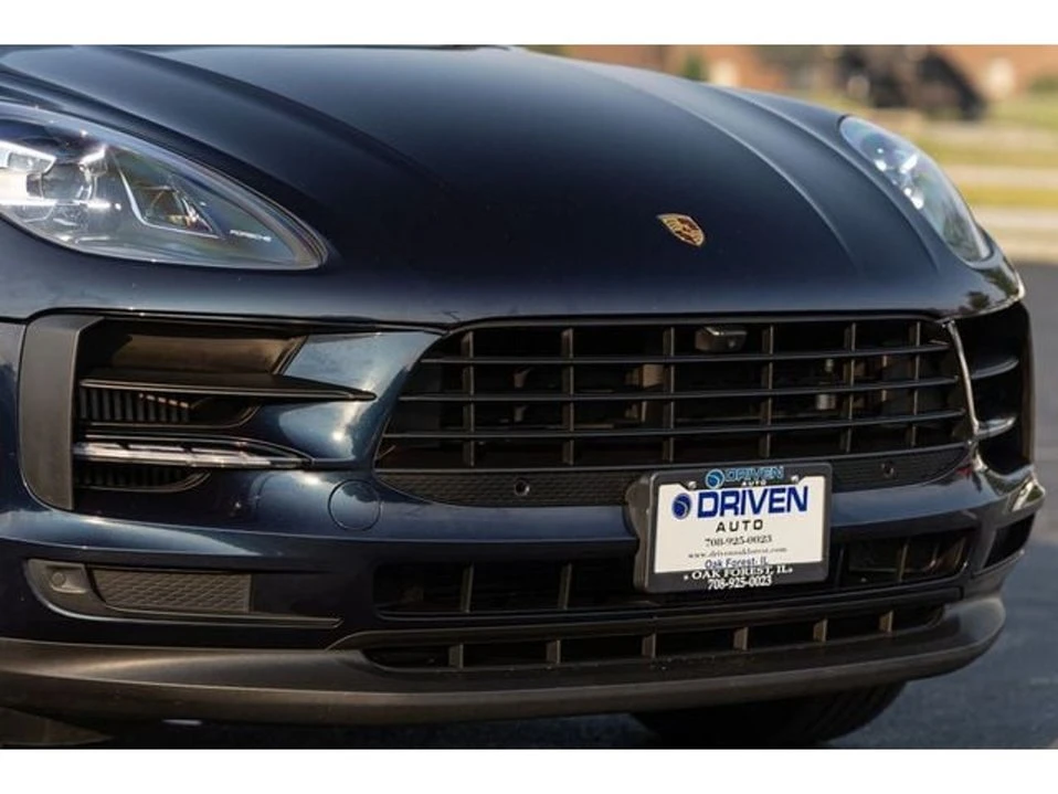 2021 Porsche Macan - Image 13 of 20