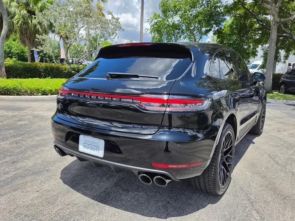 2021 Porsche Macan - Image 2 of 3