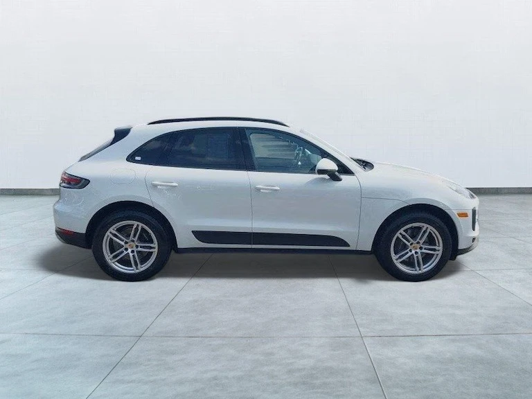 2021 Porsche Macan - Image 5 of 16