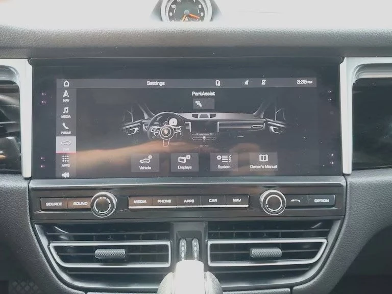 2021 Porsche Macan - Image 10 of 16