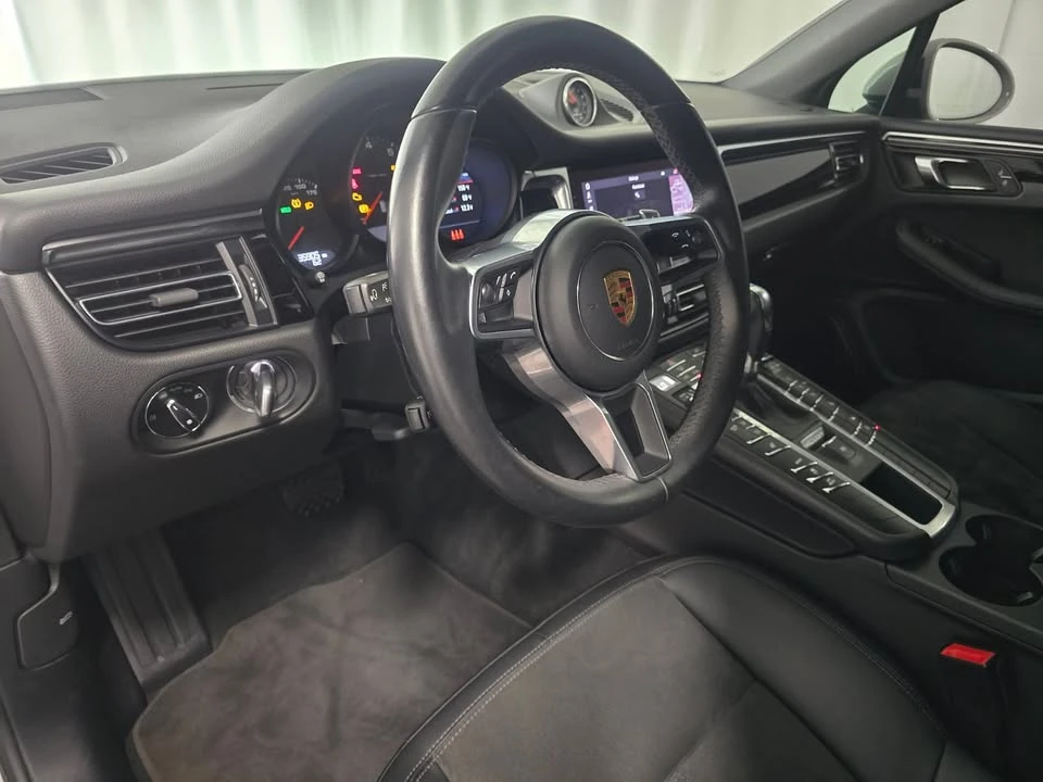 2021 Porsche Macan - Image 5 of 20