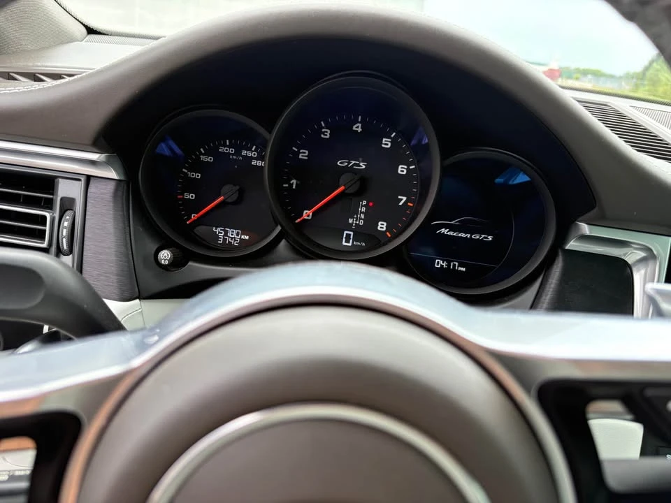 2021 Porsche Macan - Image 6 of 13