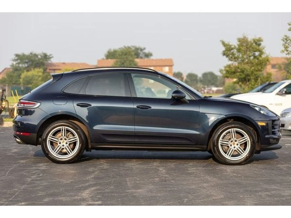 2021 Porsche Macan - Image 11 of 20