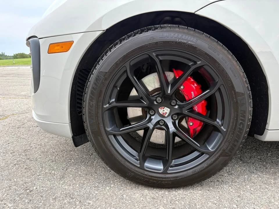 2021 Porsche Macan - Image 9 of 13