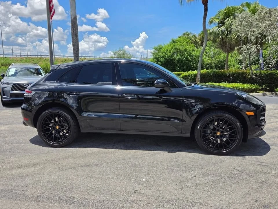 2021 Porsche Macan - Image 11 of 20