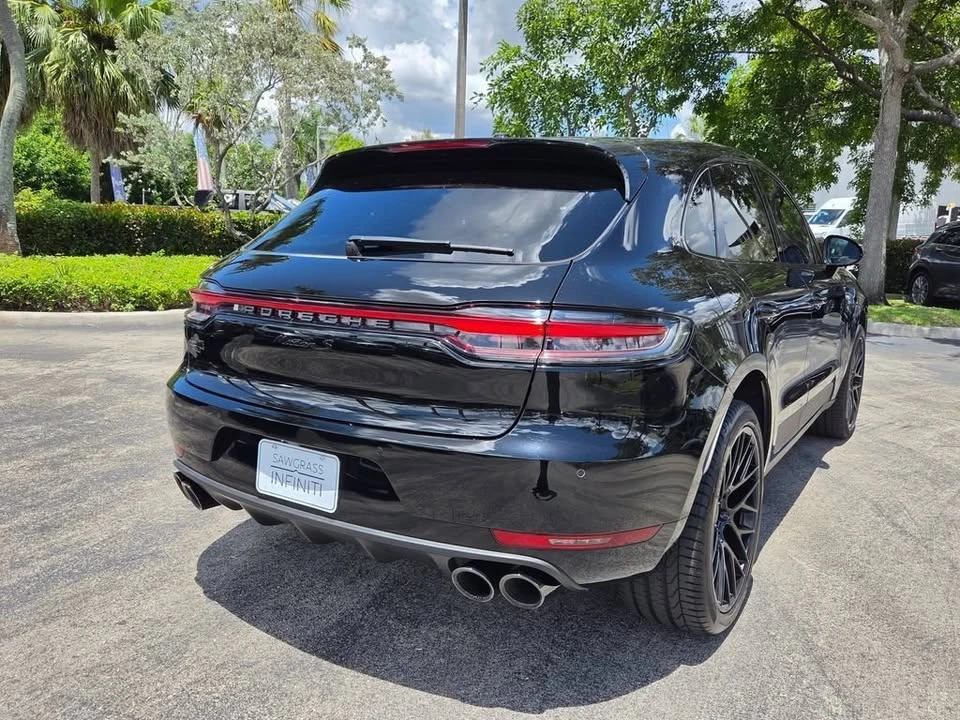 2021 Porsche Macan - Image 12 of 20