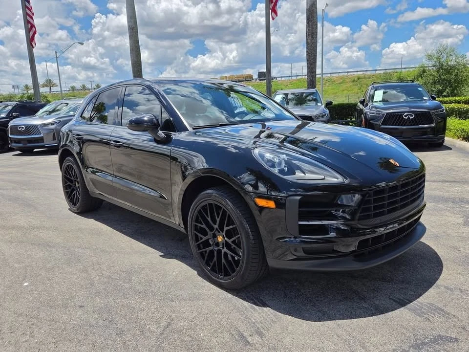 2021 Porsche Macan - Image 2 of 20