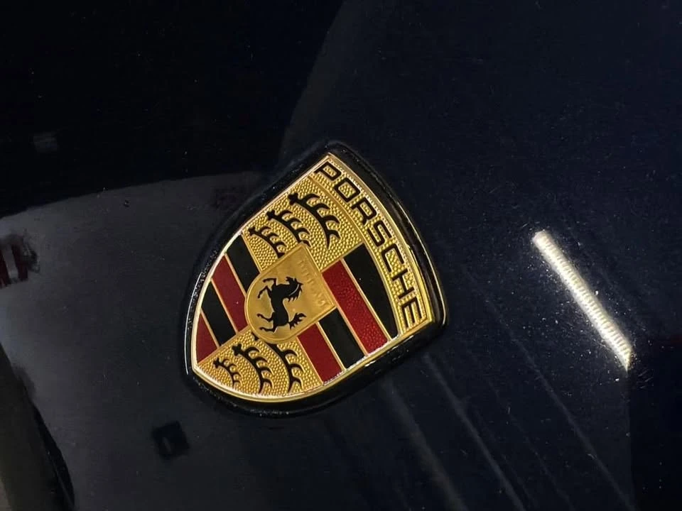 2021 Porsche Macan - Image 6 of 10