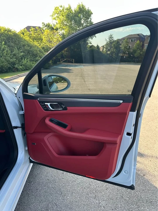 2021 Porsche Macan - Image 5 of 11