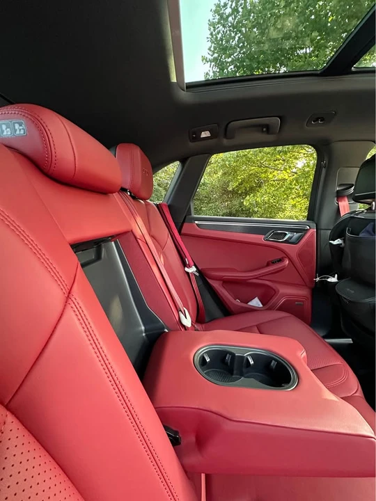 2021 Porsche Macan - Image 11 of 11