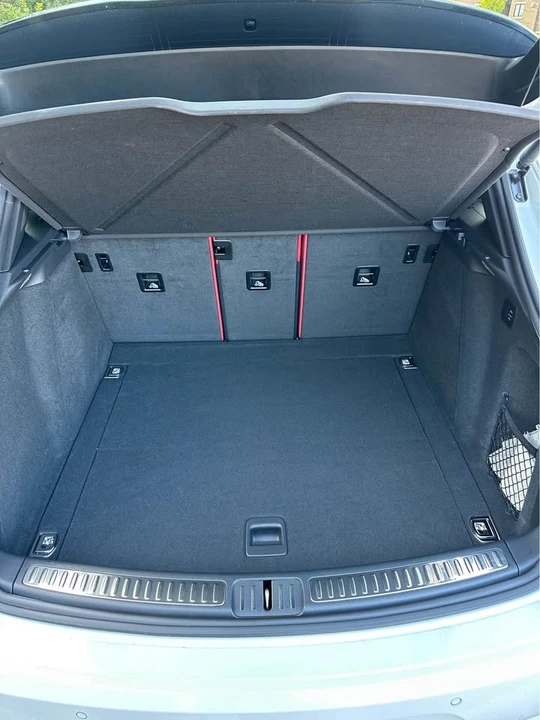 2021 Porsche Macan - Image 8 of 11