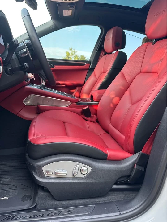 2021 Porsche Macan - Image 2 of 11