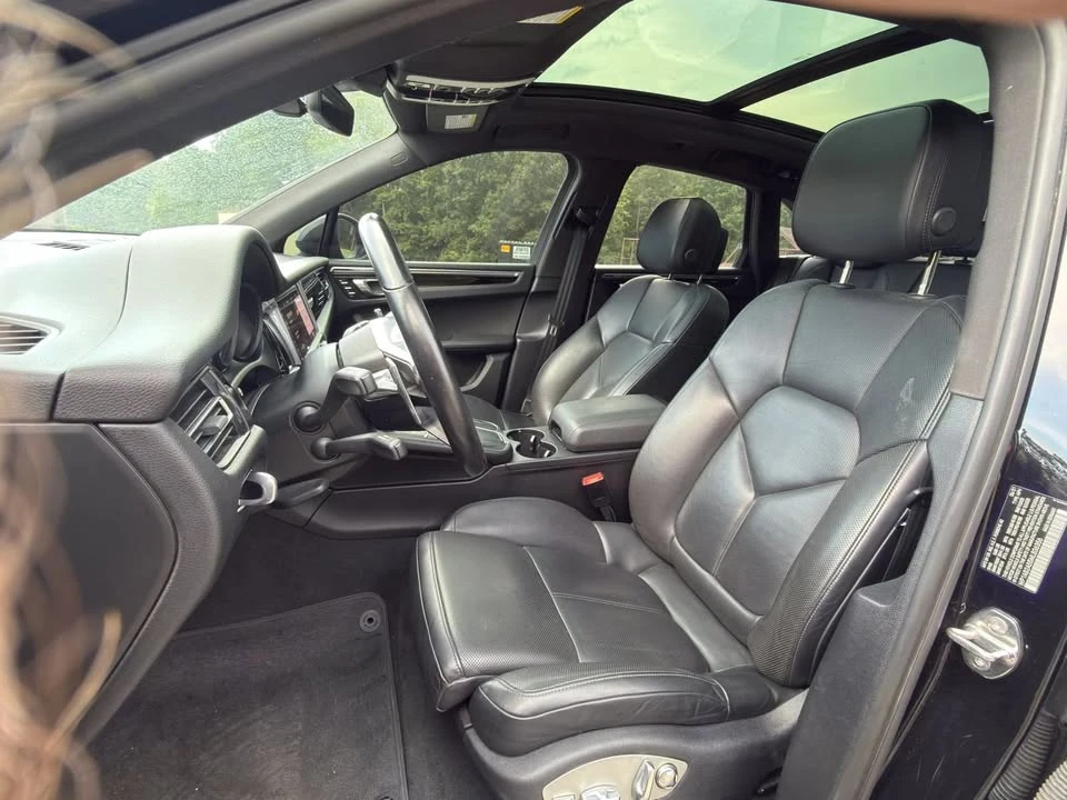2021 Porsche Macan - Image 2 of 20