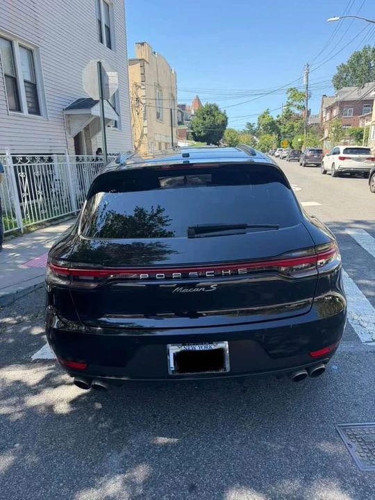 2021 Porsche Macan - Image 3 of 7