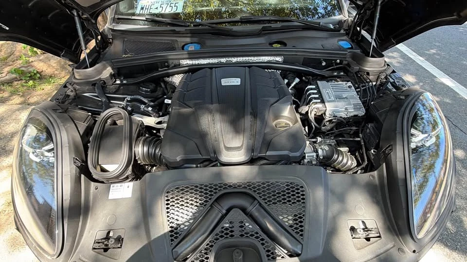 2021 Porsche Macan - Image 7 of 7