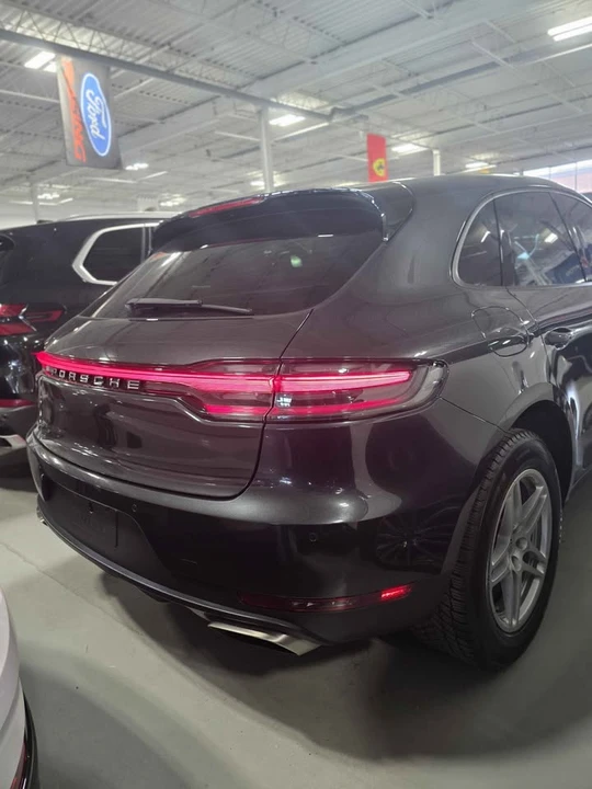 2021 Porsche Macan - Image 4 of 15