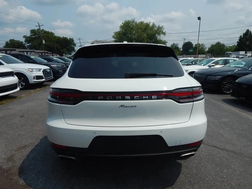 2021 Porsche Macan - Image 3 of 4