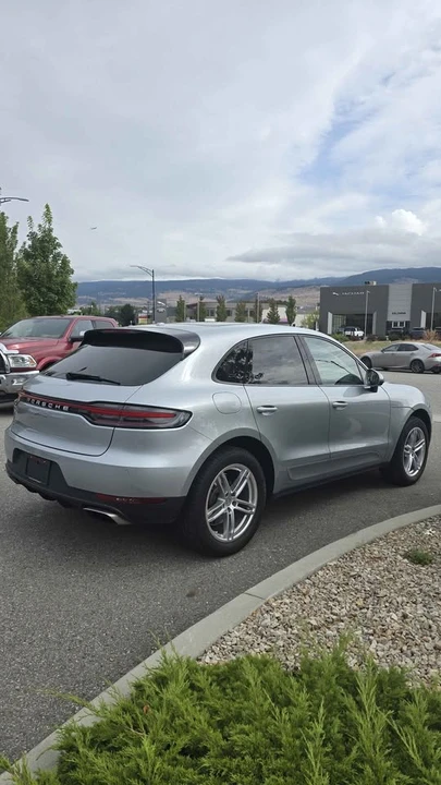 2021 Porsche Macan - Image 3 of 13