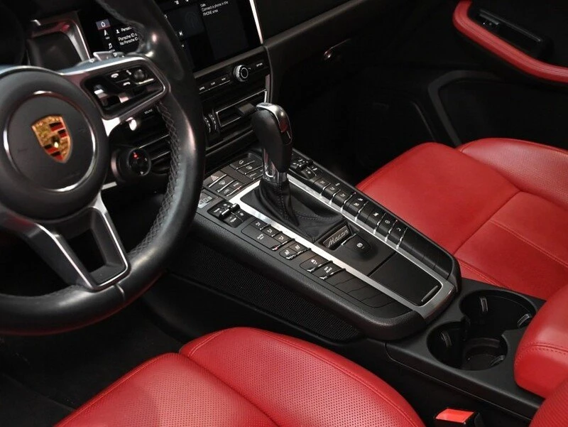 2021 Porsche Macan - Image 14 of 20