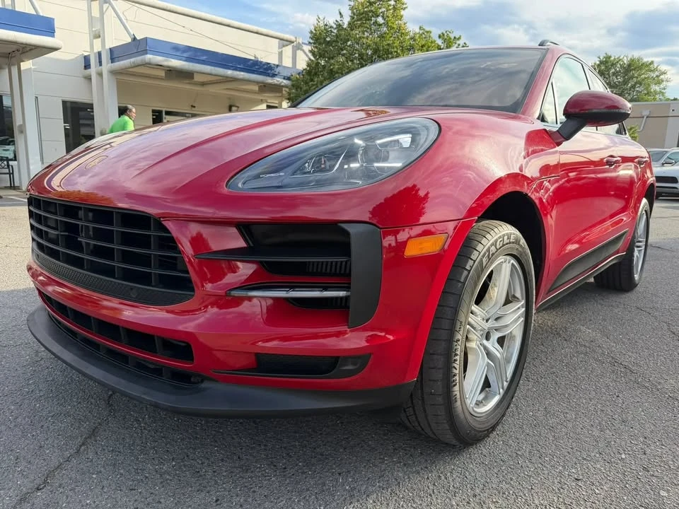 2021 Porsche Macan - Image 10 of 20