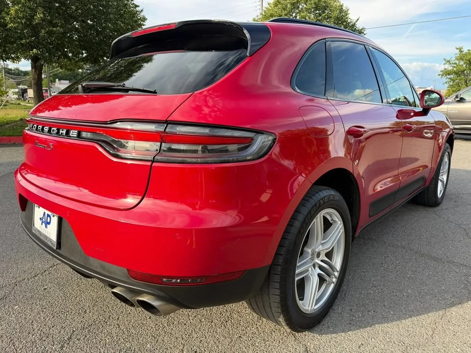 2021 Porsche Macan - Image 14 of 20