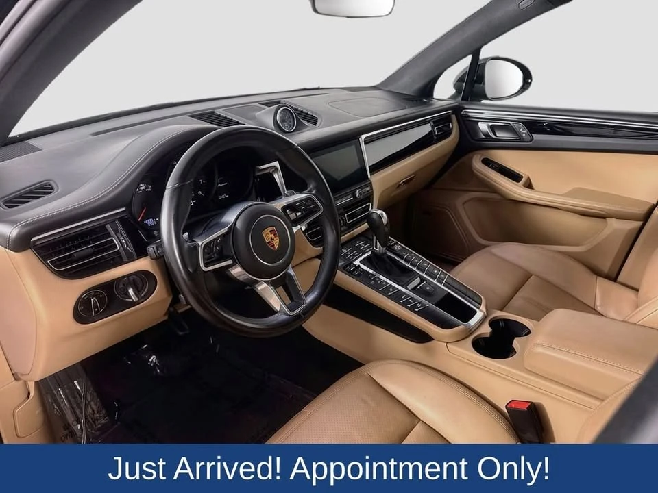 2021 Porsche Macan - Image 9 of 20