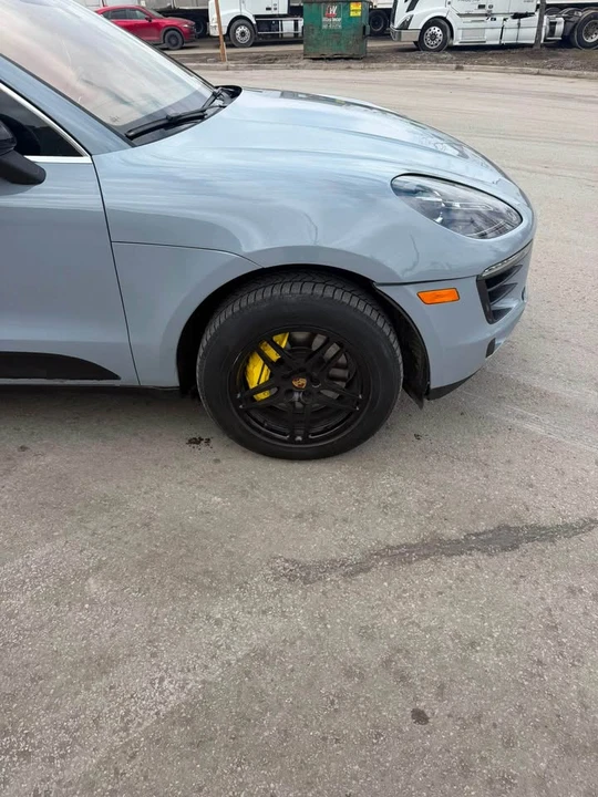 2021 Porsche Macan - Image 4 of 6