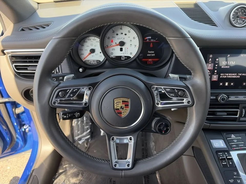2021 Porsche Macan GTS - Image 17 of 20