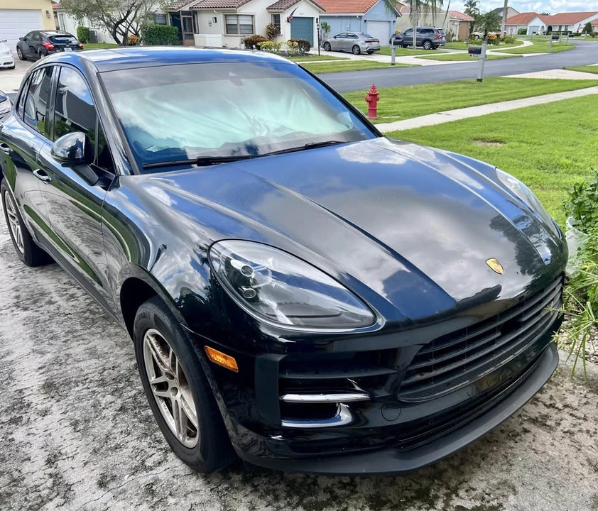2021 Porsche Macan - Image 2 of 4