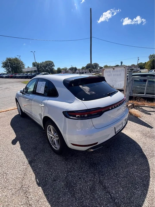 2021 Porsche Macan - Image 6 of 16