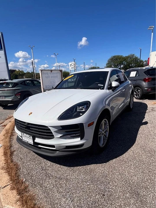 2021 Porsche Macan - Image 3 of 16
